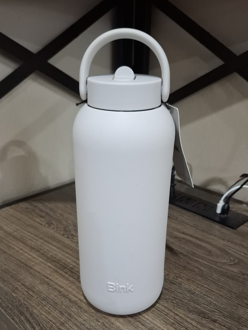 BINKS Big Bottle With Straw 36oz